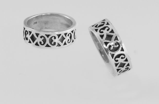 Stříbrný prsten Treblle