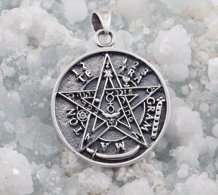 Stříbrný přívěsek tetragrammaton 250521 