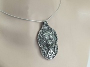 2. 1. Přívěsek anglický cín Vlkodlak se symbolem Valknut