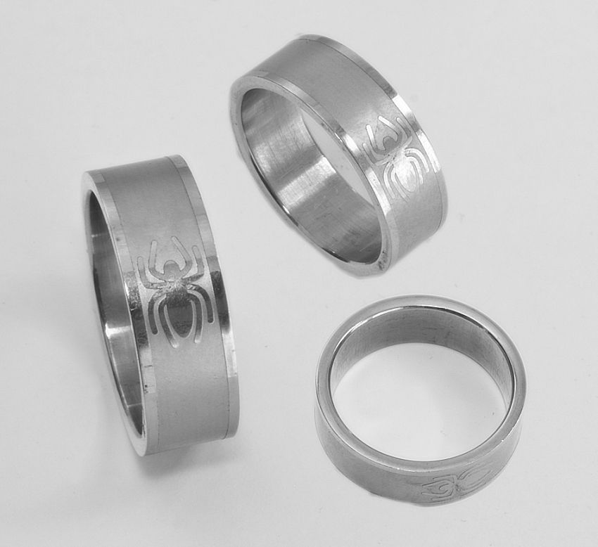 Prsten z chirurgické oceli, kroužek Scarabeus