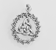 Stříbrný přívěsek Charmed s Triquertou