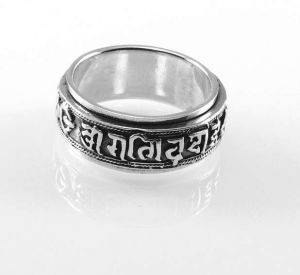 Stříbrný prsten DELETH