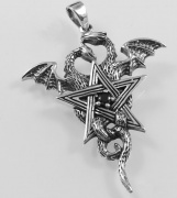 Stříbrný přívěsek Pentagram s drakem.