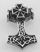 Ocelový přívěsek Thorovo kladivo v.  SteelArt.OCPRIV220085. Ocelový přívěsek Thorovo kladivo V SteelArt.OCPRIV220085. Ocelový přívěsek Thorovo kladivo V. OCPRIV220085