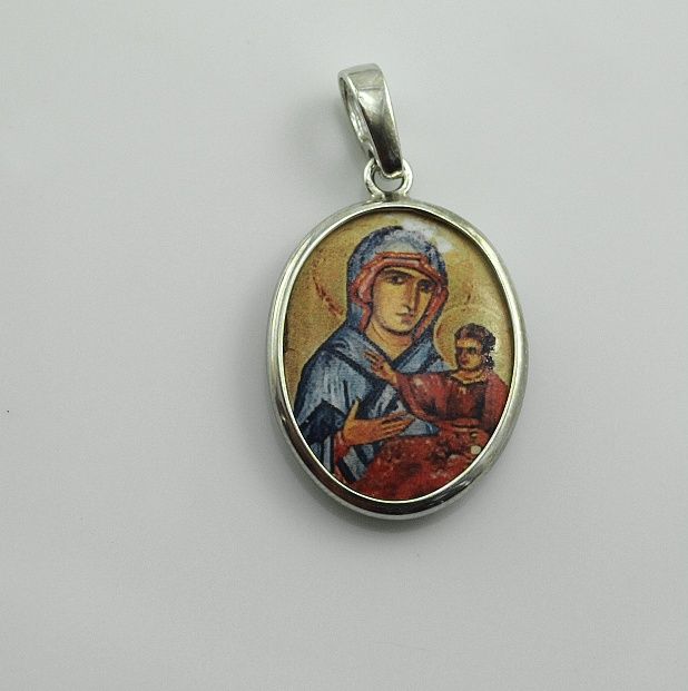 1. Stříbrný přívěsek Madonka No.013